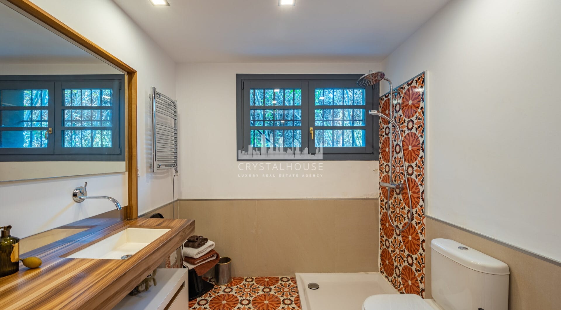 Elegancka willa z 5 sypialniami