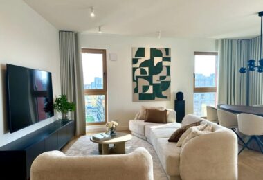 Elegancki apartament w Towarowa Square