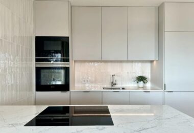 Elegancki apartament w Towarowa Square
