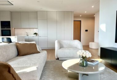 Elegancki apartament w Towarowa Square