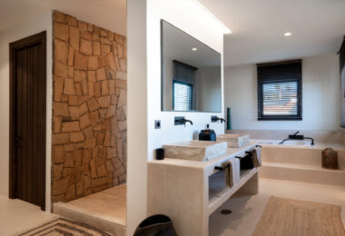 Pojedyncza willa luksusowa w Selwo: Fuzja stylów egzotycznych z widokiem na morze