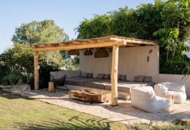 Pojedyncza willa luksusowa w Selwo: Fuzja stylów egzotycznych z widokiem na morze