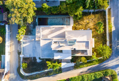 Villa Maya - wspaniała czteropokojowa, nowoczesna willa przy plaży, obecnie budowana na placu Guadalmina Baja