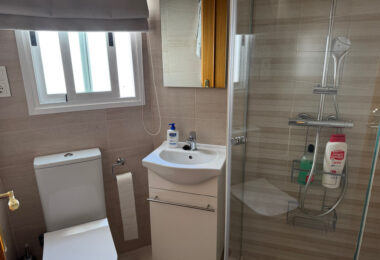 Exclusive Penthouse of 4 Sypialnie w sercu Estepona z tarasem i prywatnym Solarium