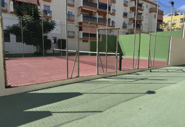 Exclusive Penthouse of 4 Sypialnie w sercu Estepona z tarasem i prywatnym Solarium