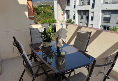 Exclusive Penthouse of 4 Sypialnie w sercu Estepona z tarasem i prywatnym Solarium