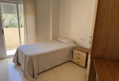 Exclusive Penthouse of 4 Sypialnie w sercu Estepona z tarasem i prywatnym Solarium