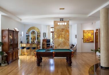 Elegancka Rezydencja z basenem, Ursynów