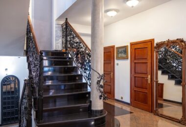 Elegancka Rezydencja z basenem, Ursynów