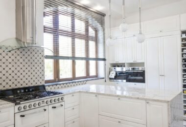 Elegancka Rezydencja z basenem, Ursynów