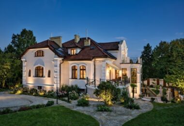 Elegancka Rezydencja z basenem, Ursynów