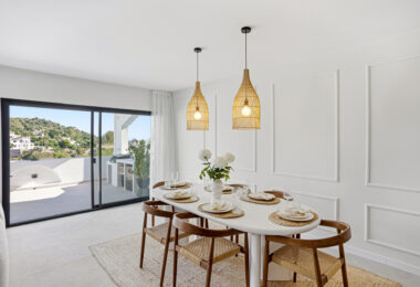 Nieskazitelnie odnowiony apartament na południowym wschodzie w prestiżowym La Quinta Golf, Benahavis