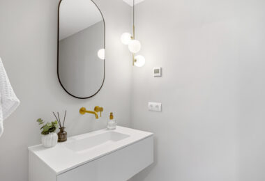 Nieskazitelnie odnowiony apartament na południowym wschodzie w prestiżowym La Quinta Golf, Benahavis