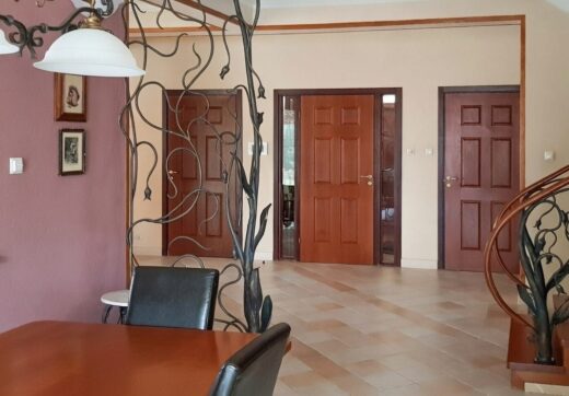 Unikatowa rezydencja w pięknej okolicy, Chylice