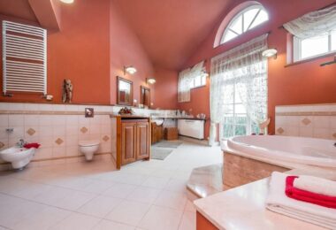 Unikatowa rezydencja w pięknej okolicy, Chylice