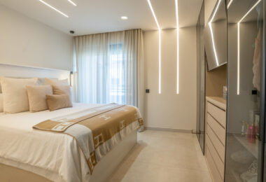 Ekskluzywny Apartament Luksusowy z Przestronnym Tarasem i Systemem Smart Home