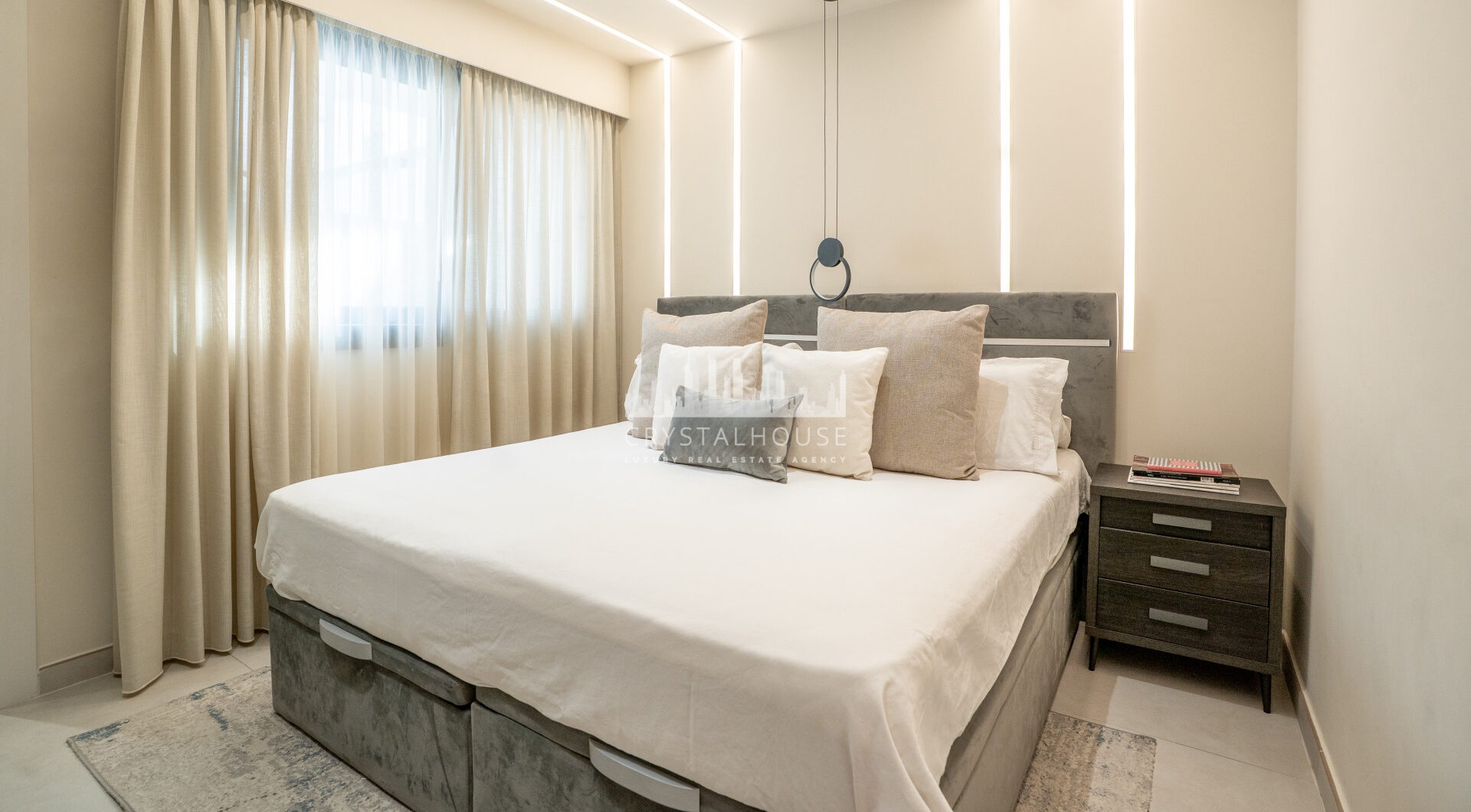 Ekskluzywny Apartament Luksusowy z Przestronnym Tarasem i Systemem Smart Home