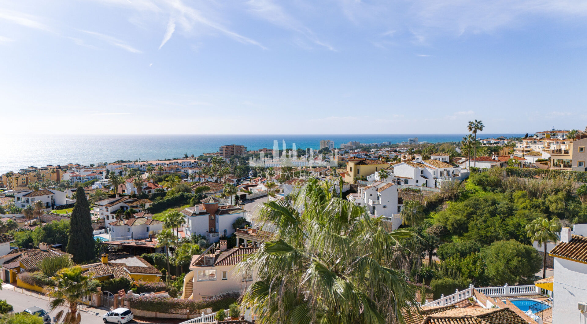 Doskonała możliwość reform - piękne południe zwrócone, trzy sypialnie Villa znajduje się w Riviera del Sol, Mijas Costa