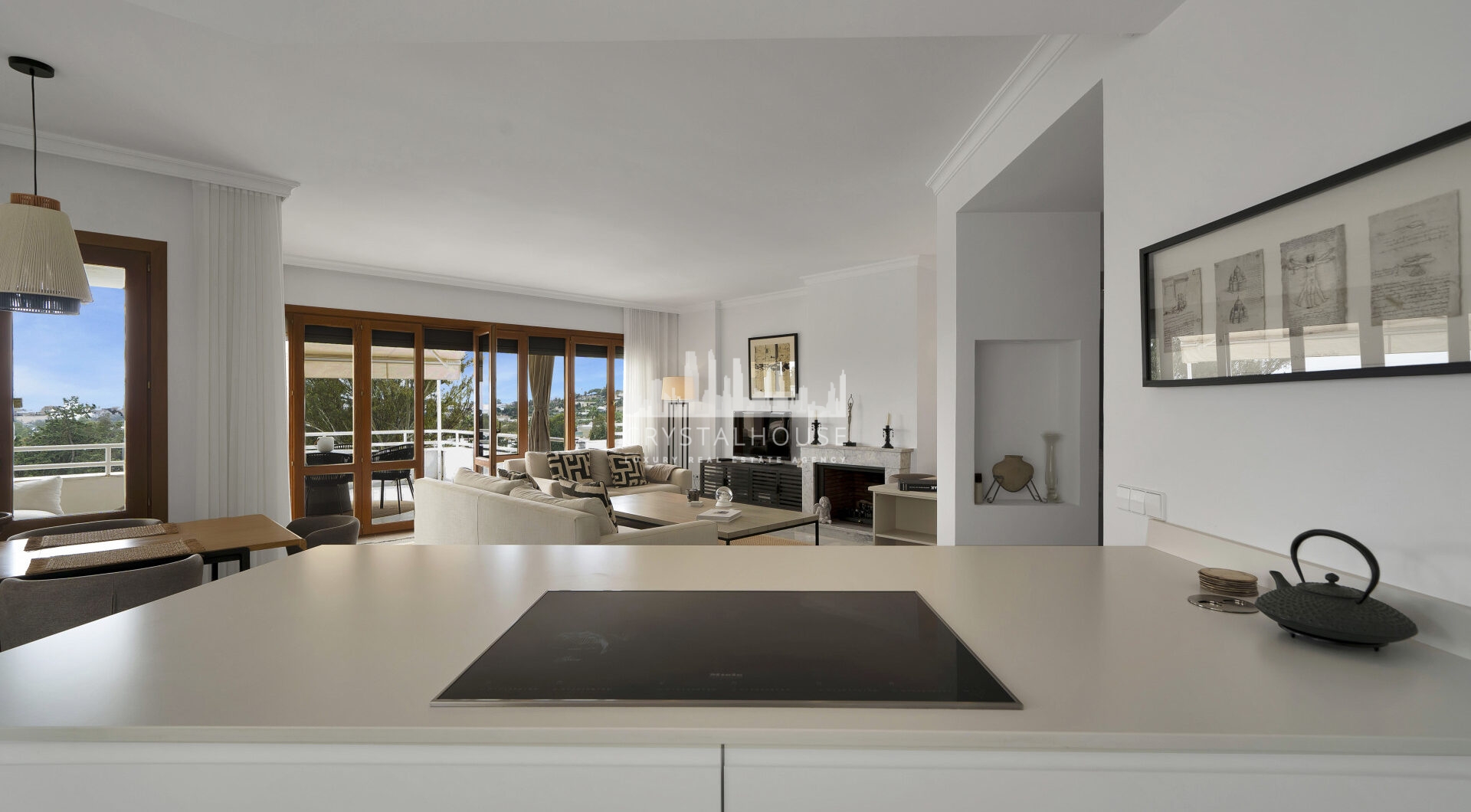 Pięknie odnowiony dwupokojowy apartament położony w prestiżowym Społeczność Alcores del Golf w Nueva Andalucía