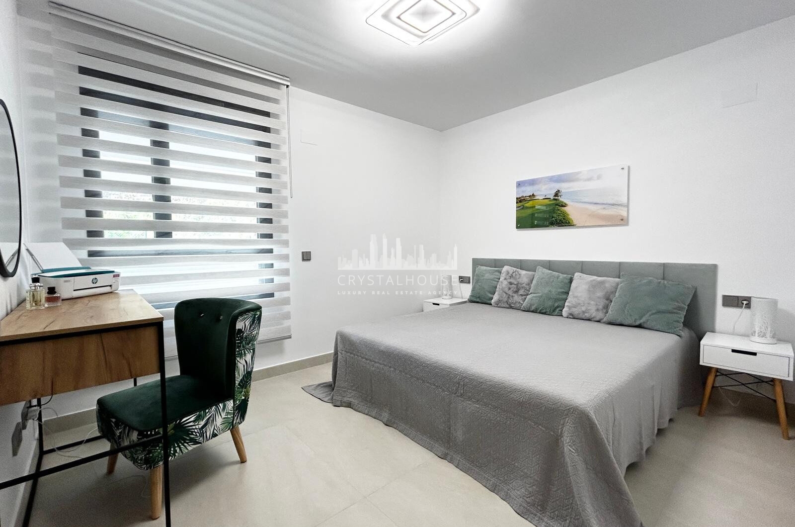 Elegancki trzy sypialnie, apartament położony w strzeżonej społeczności La Quinta Golf, Benahavis
