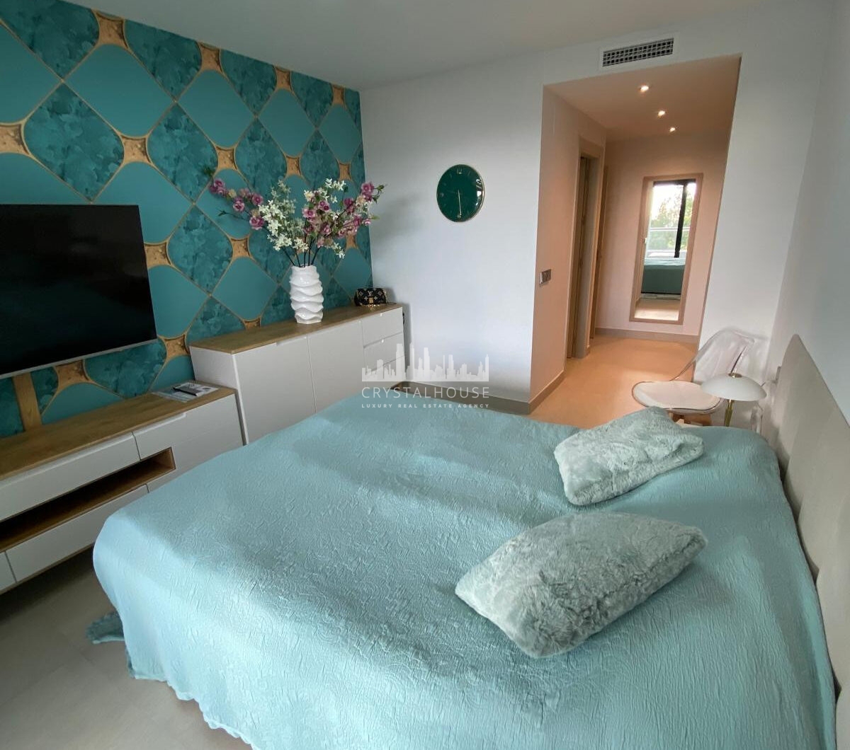 Elegancki trzy sypialnie, apartament położony w strzeżonej społeczności La Quinta Golf, Benahavis