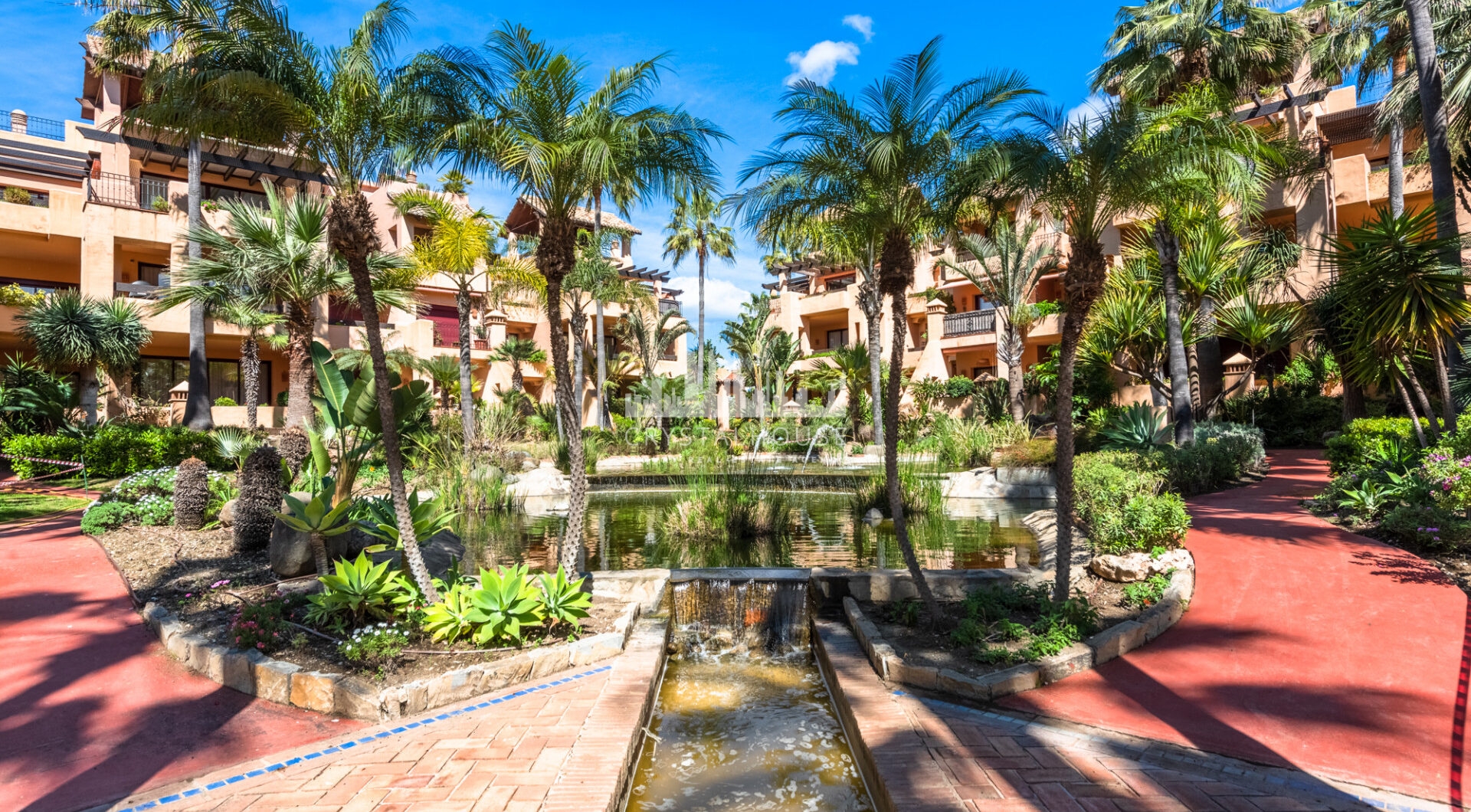 Niesamowity taras solarium z widokiem na morze i góry – Apartament typu penthouse przy plaży w Bahía Alcántara