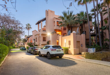 Niesamowity taras solarium z widokiem na morze i góry – Apartament typu penthouse przy plaży w Bahía Alcántara