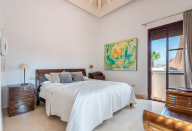 Niesamowity taras solarium z widokiem na morze i góry – Apartament typu penthouse przy plaży w Bahía Alcántara