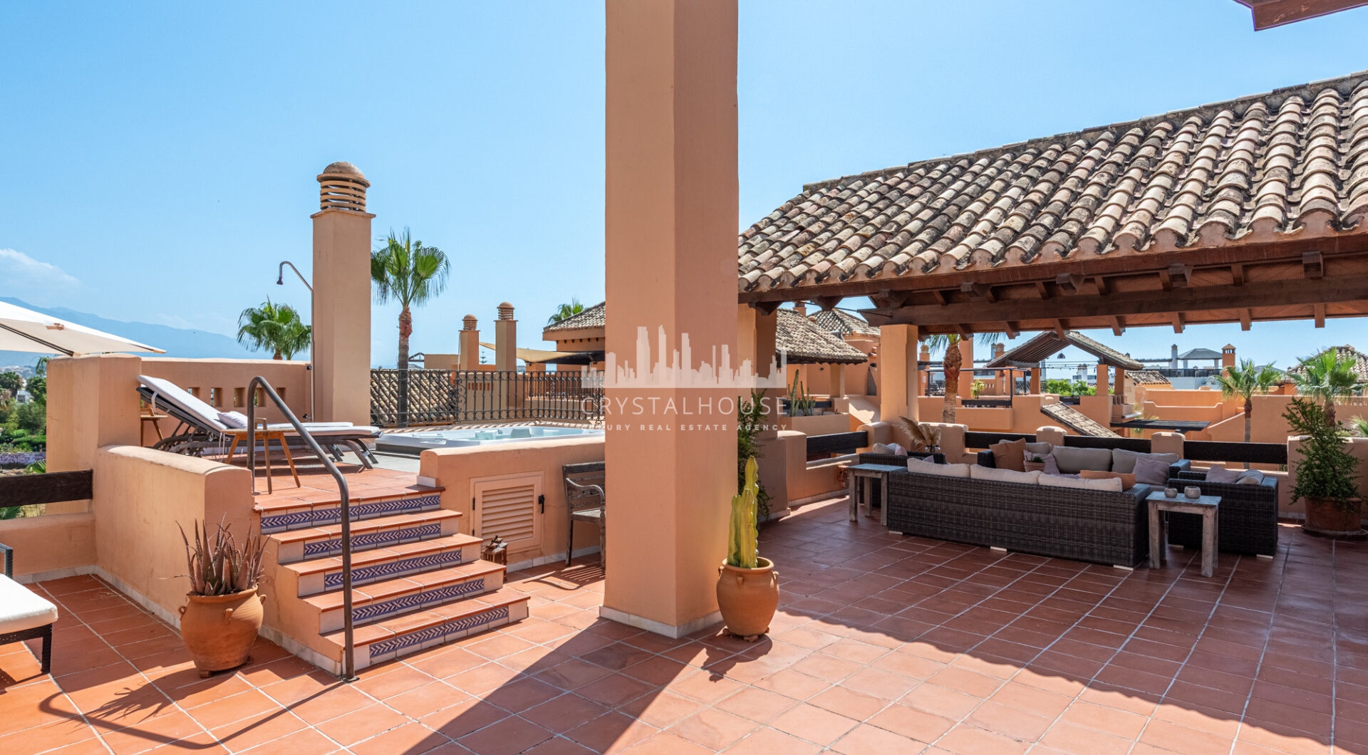 Niesamowity taras solarium z widokiem na morze i góry – Apartament typu penthouse przy plaży w Bahía Alcántara
