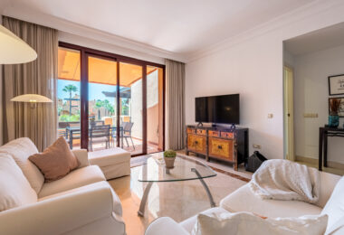 Niesamowity taras solarium z widokiem na morze i góry – Apartament typu penthouse przy plaży w Bahía Alcántara