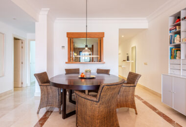 Niesamowity taras solarium z widokiem na morze i góry – Apartament typu penthouse przy plaży w Bahía Alcántara