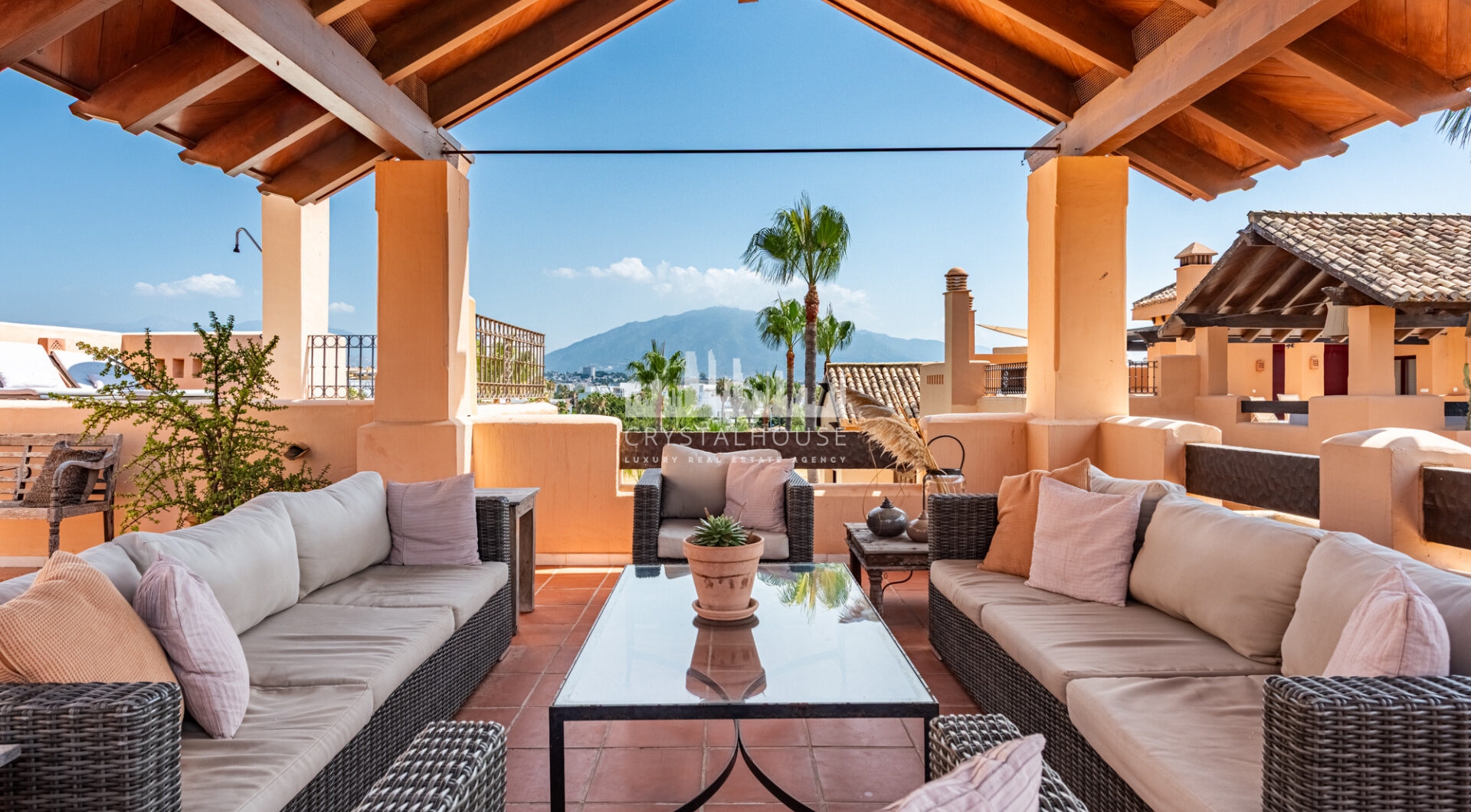 Niesamowity taras solarium z widokiem na morze i góry – Apartament typu penthouse przy plaży w Bahía Alcántara