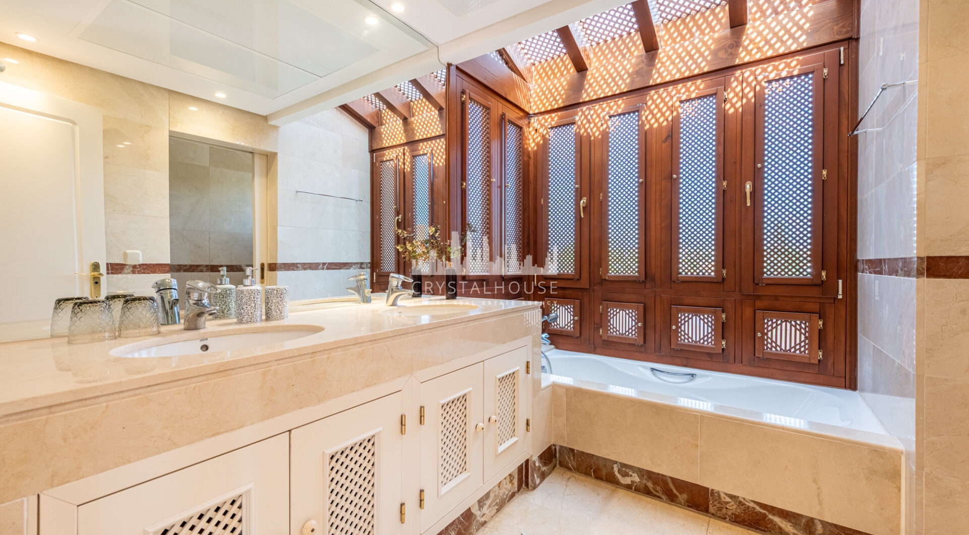 Niesamowity taras solarium z widokiem na morze i góry – Apartament typu penthouse przy plaży w Bahía Alcántara