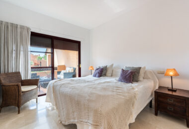 Niesamowity taras solarium z widokiem na morze i góry – Apartament typu penthouse przy plaży w Bahía Alcántara