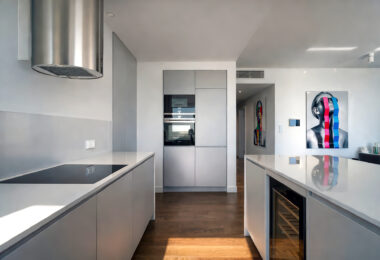 APARTAMENT ZE SPEKTAKULARNYM WIDOKIEM NA WARSZAWĘ