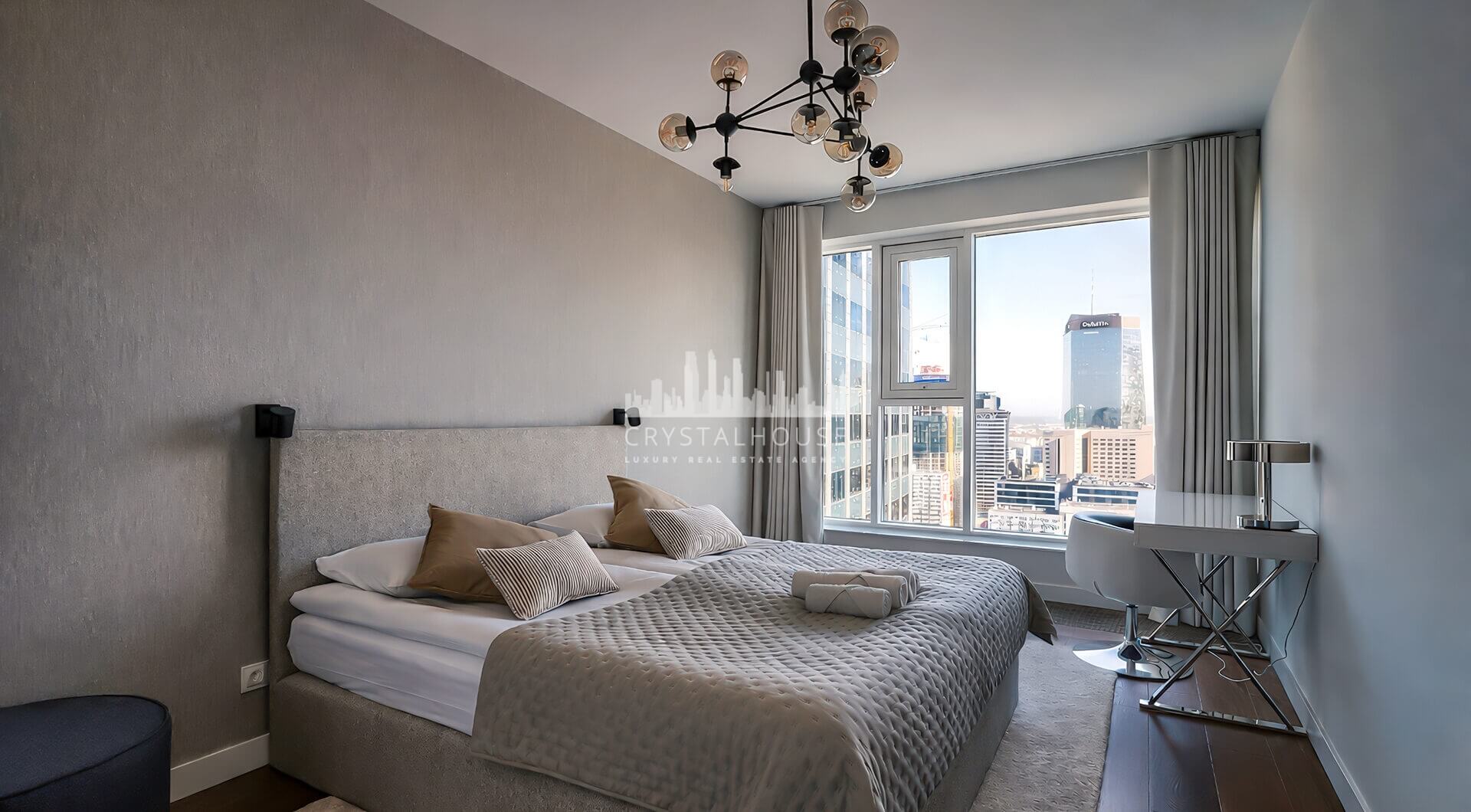 APARTAMENT ZE SPEKTAKULARNYM WIDOKIEM NA WARSZAWĘ