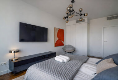 APARTAMENT ZE SPEKTAKULARNYM WIDOKIEM NA WARSZAWĘ