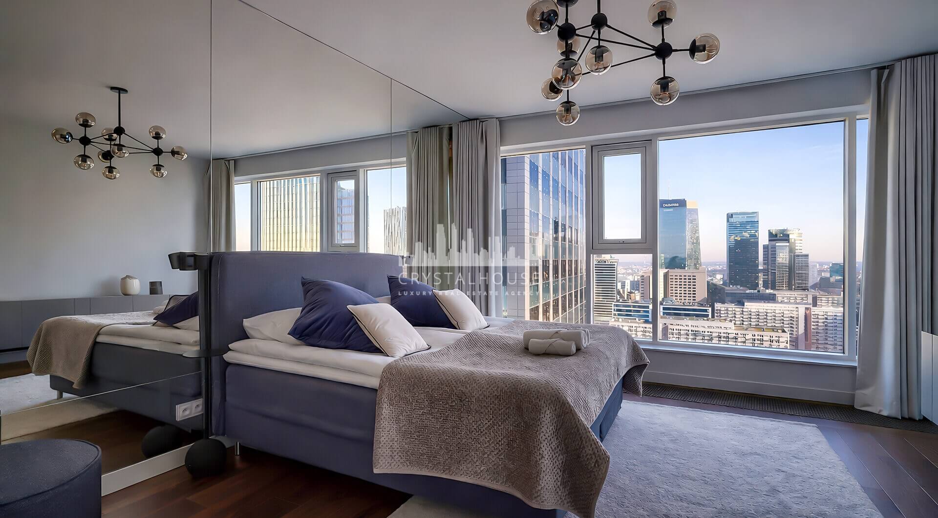 APARTAMENT ZE SPEKTAKULARNYM WIDOKIEM NA WARSZAWĘ