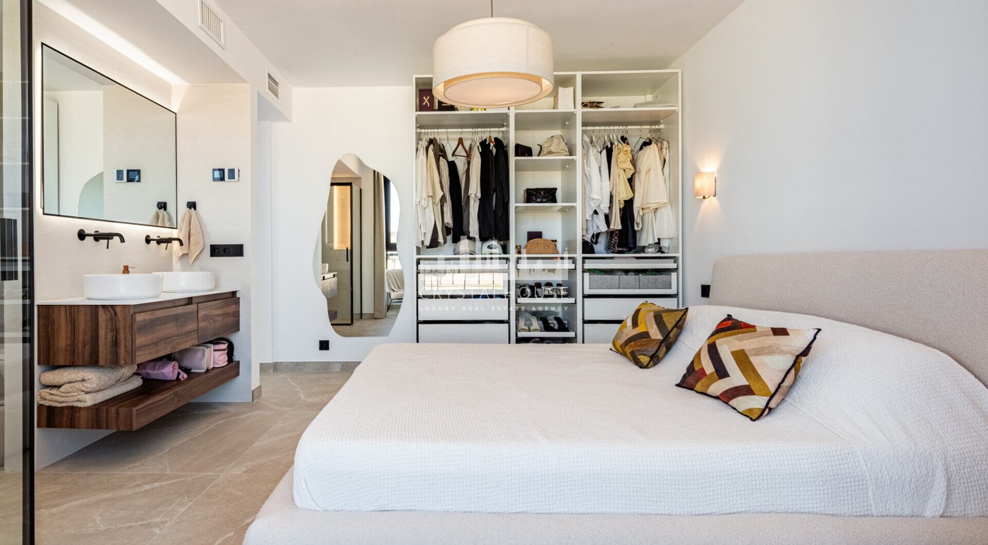 Ekskluzywny, trzypokojowy penthouse w sercu Marbelli – Luksusowe życie z zapierającym dech widokiem na morze