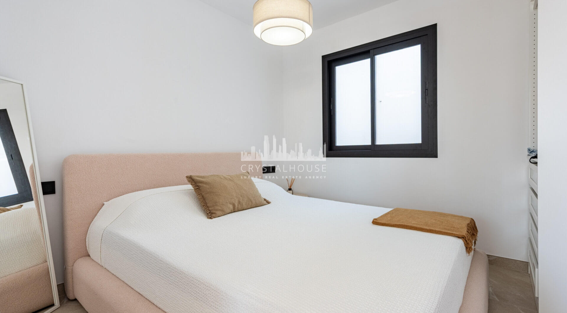 Ekskluzywny, trzypokojowy penthouse w sercu Marbelli – Luksusowe życie z zapierającym dech widokiem na morze