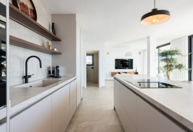 Ekskluzywny, trzypokojowy penthouse w sercu Marbelli – Luksusowe życie z zapierającym dech widokiem na morze