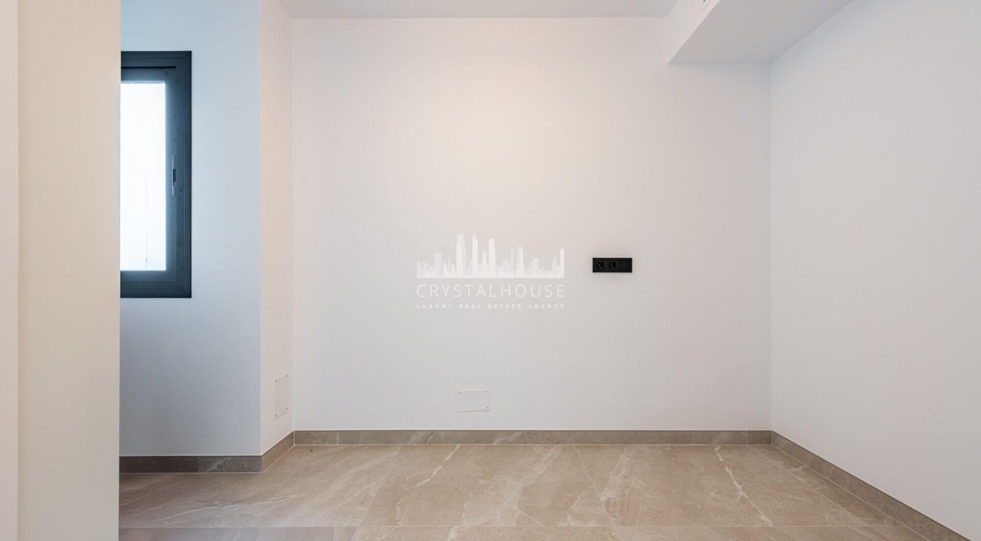 Ekskluzywny, trzypokojowy penthouse w sercu Marbelli – Luksusowe życie z zapierającym dech widokiem na morze