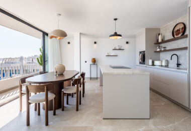 Ekskluzywny, trzypokojowy penthouse w sercu Marbelli – Luksusowe życie z zapierającym dech widokiem na morze