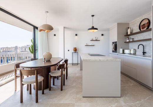 Ekskluzywny, trzypokojowy penthouse w sercu Marbelli – Luksusowe życie z zapierającym dech widokiem na morze