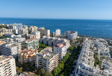 Ekskluzywny, trzypokojowy penthouse w sercu Marbelli – Luksusowe życie z zapierającym dech widokiem na morze