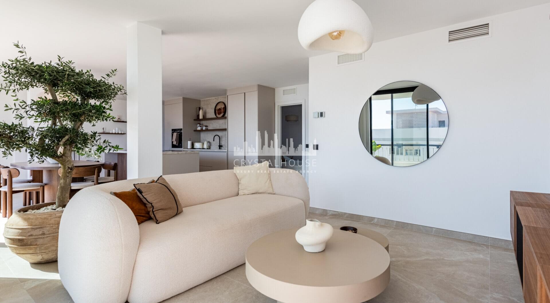 Ekskluzywny, trzypokojowy penthouse w sercu Marbelli – Luksusowe życie z zapierającym dech widokiem na morze