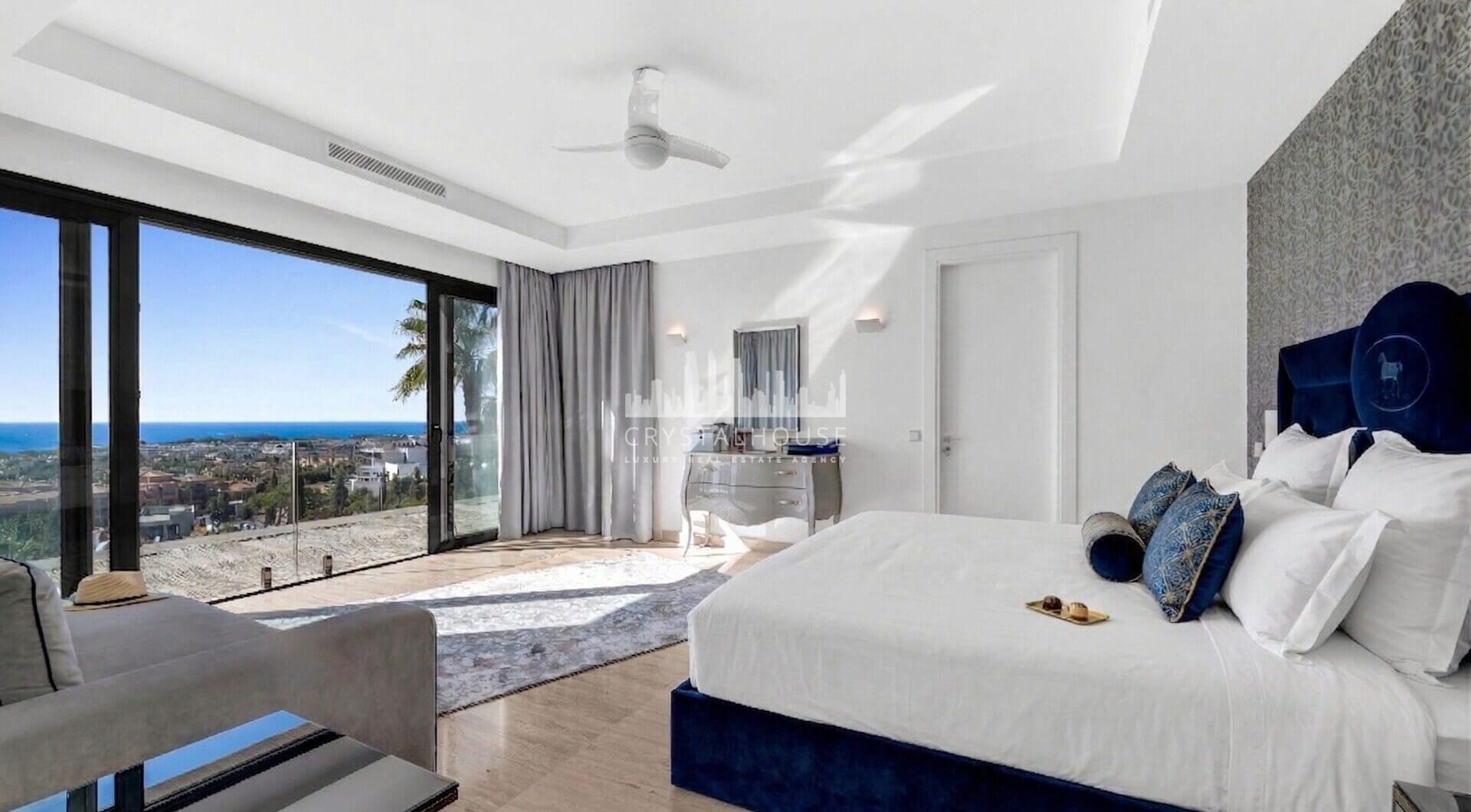 Nowoczesna willa ze spektakularnymi widokiem na morze W prawo na polu golfowym