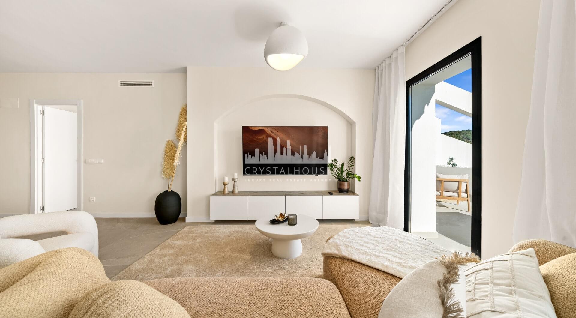 Elegancki, Odnowiony Apartament z Panoramicznym Widokiem na Golf, Morze i La Concha