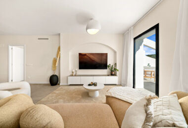 Elegancki, Odnowiony Apartament z Panoramicznym Widokiem na Golf, Morze i La Concha