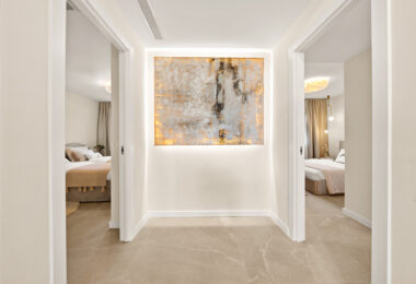 Elegancki, Odnowiony Apartament z Panoramicznym Widokiem na Golf, Morze i La Concha